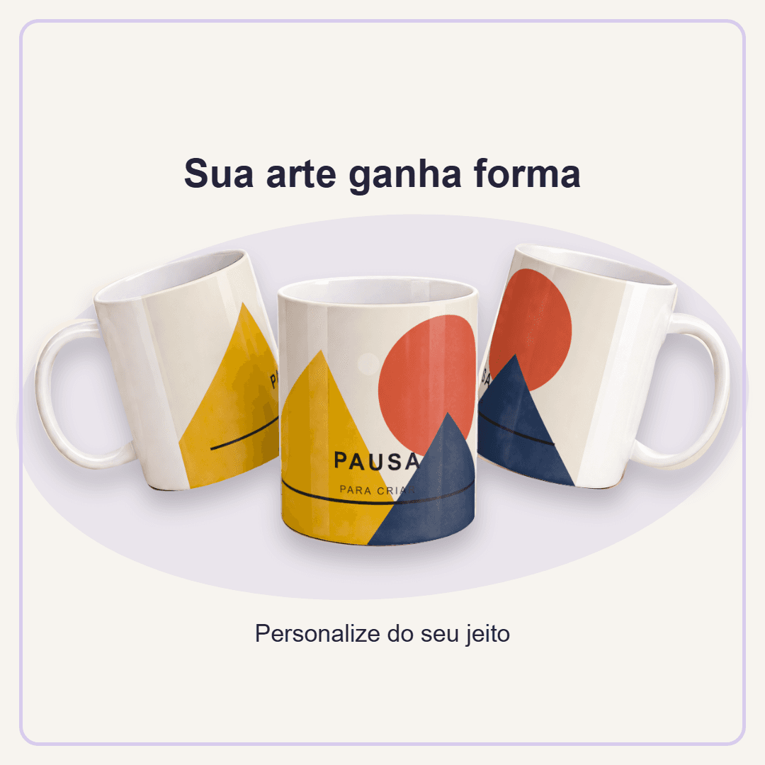 Mockup quadrado de uma caneca branca em três ângulos, com arte geométrica original em terracota, azul e creme.